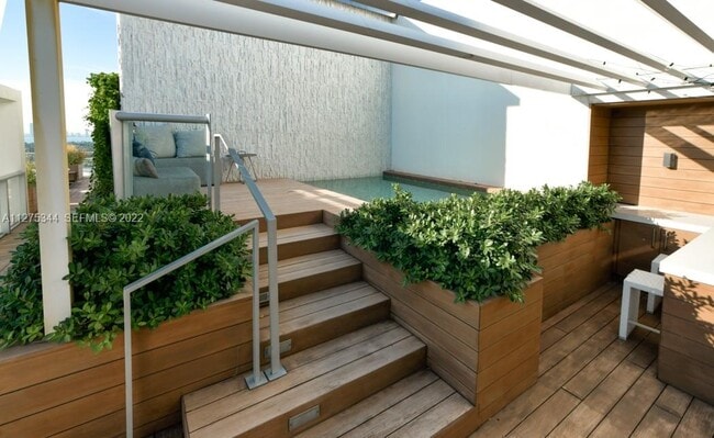 Photo - 2201 Collins Ave Unit 2001/UPH