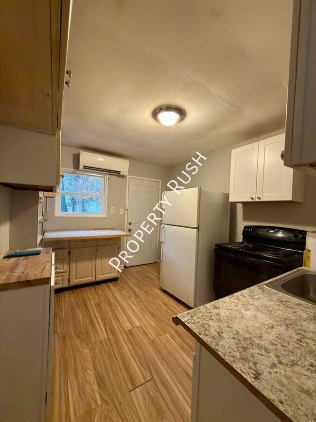 Photo - 706 W 47th St Unit A