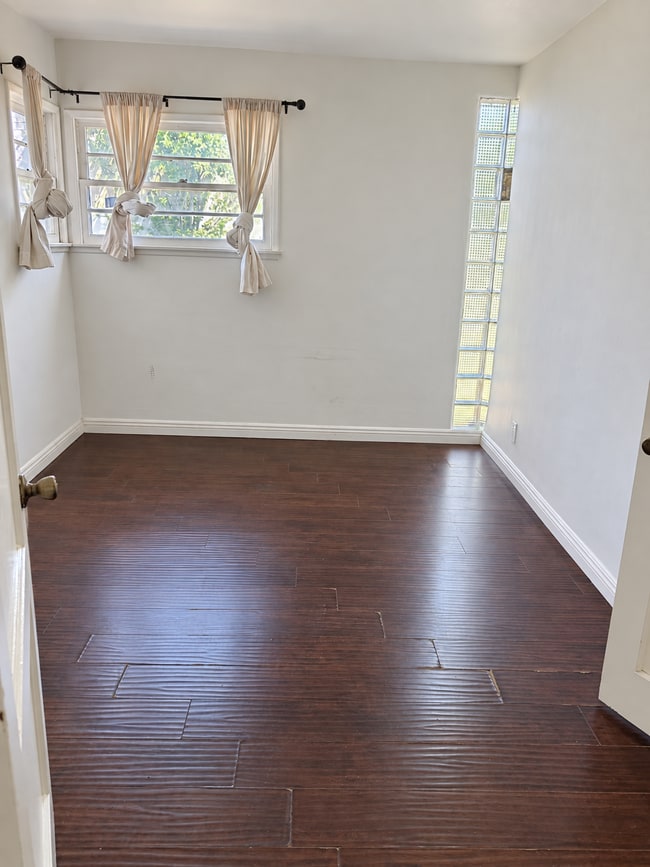 Photo - 265 S Church Ln Unit 265