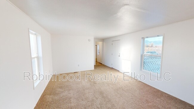 Photo - 5368 Paiute Ave