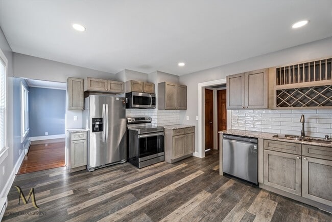 Photo - 19-21-21 Daniel St Unit 19