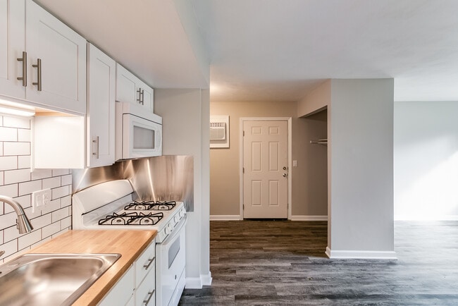 Photo - Silver Maple Village Apartments