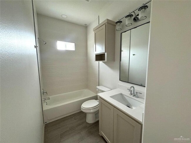 Photo - 6 N 58th St Unit 5