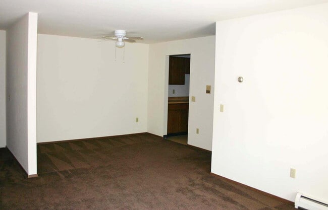 Photo - Garden Point Apartments