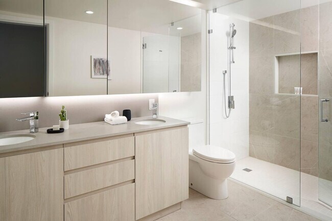 Photo - 161 Fairview Ave N Unidad ID1025066P