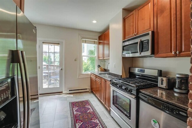 Photo - 138 Garden St