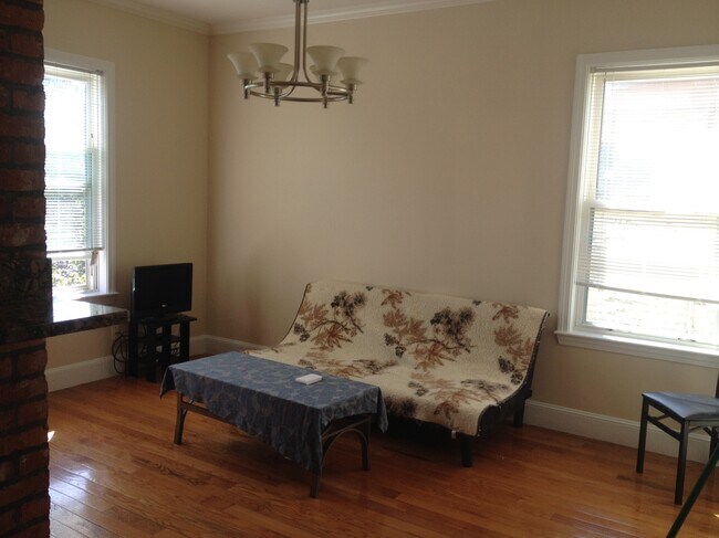 30 Circuit St Unit 1
