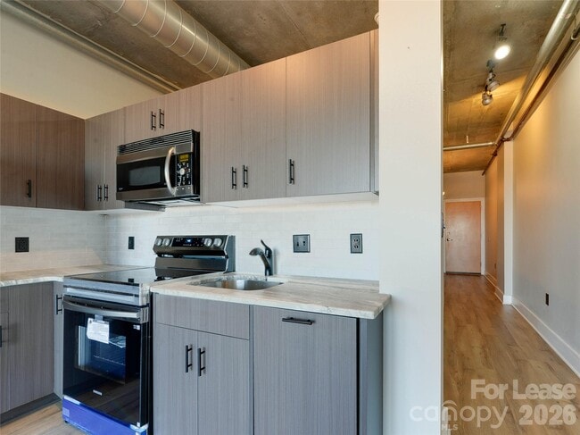 Photo - 505 E 6th St Unidad 815