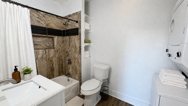 Photo - 214 N 19th St