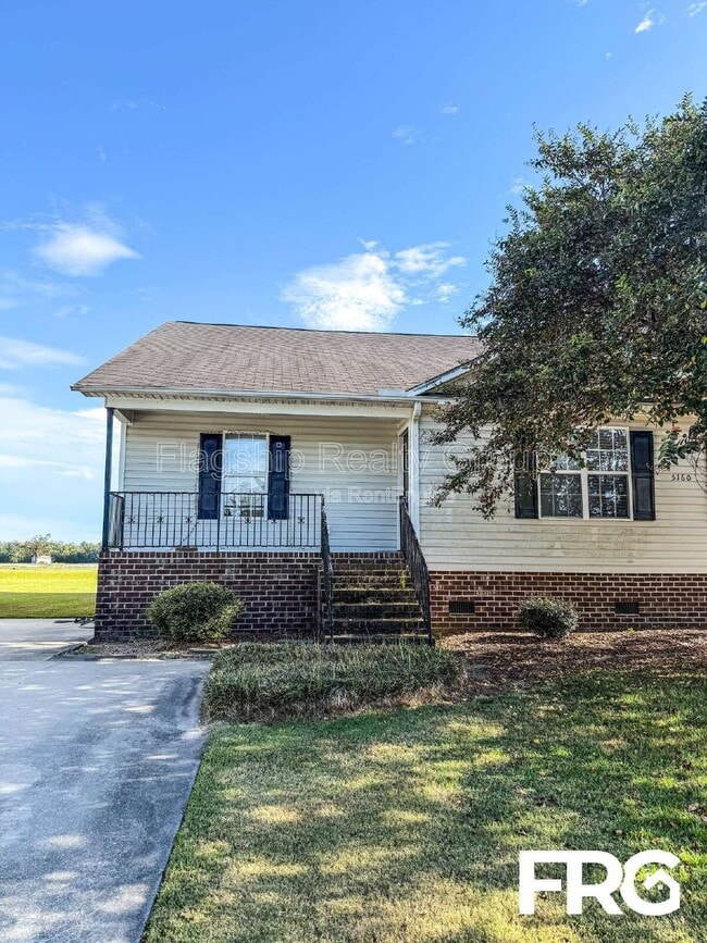 Photo - 5160 Deveron St