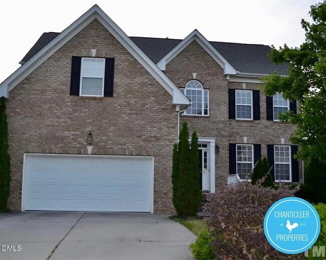 Photo - 200 Elmhaven Way