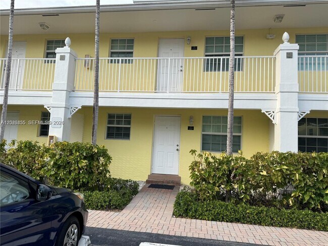 Photo - 2660 NE 8th Ave Unit 107