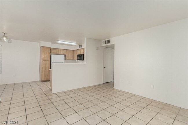 Building Photo - 5710 Tropicana Ave Unit 1108