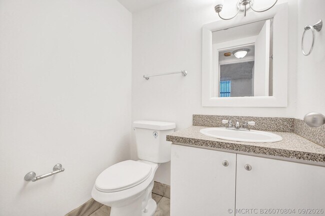 Building Photo - 1805 Sans Souci Blvd Unit 421
