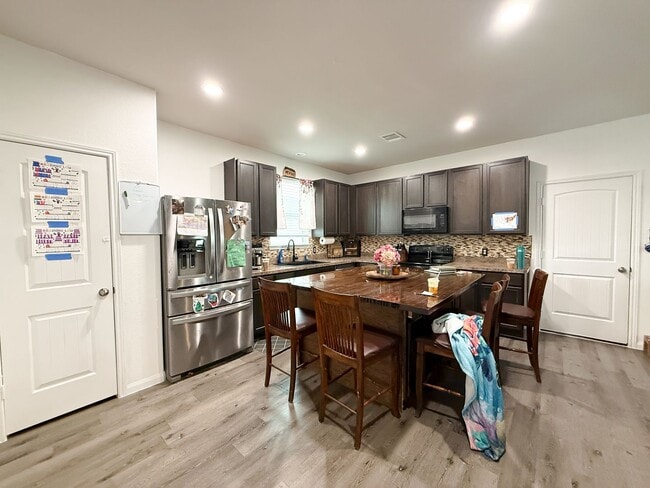 Photo - 4 Bed, 3.5 Bath Home in Bryan for March Move In!