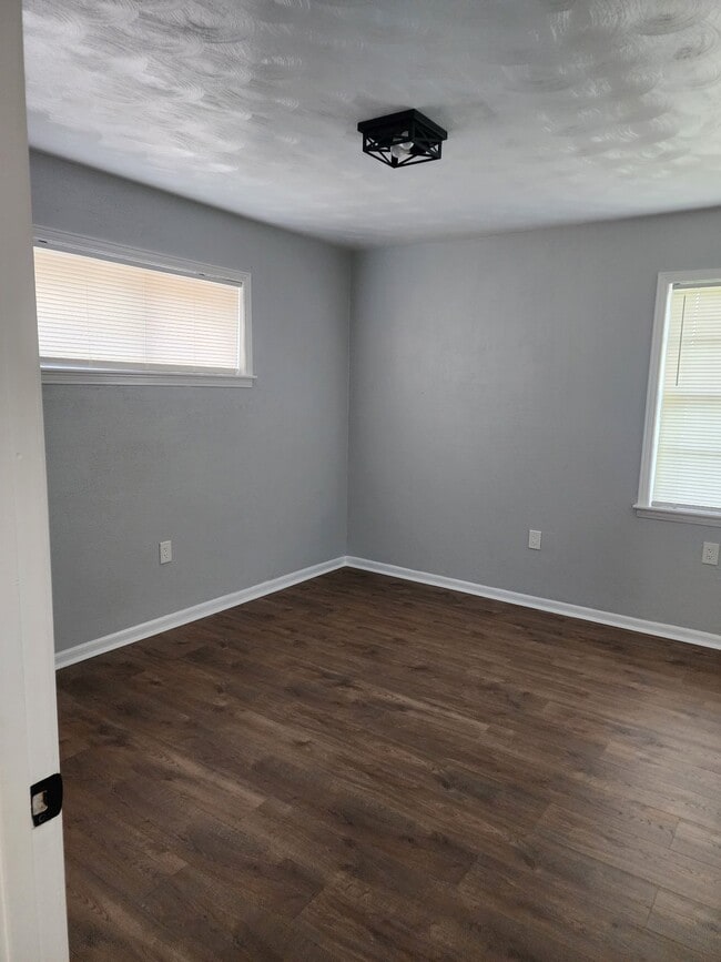 Photo - 2166 Fortune Ave