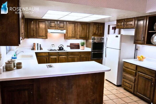 Photo - 10442 W Avalon Dr