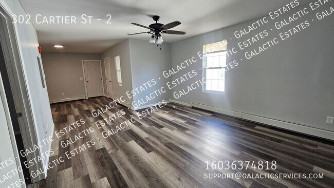 Photo - 302 Cartier St Unit 2