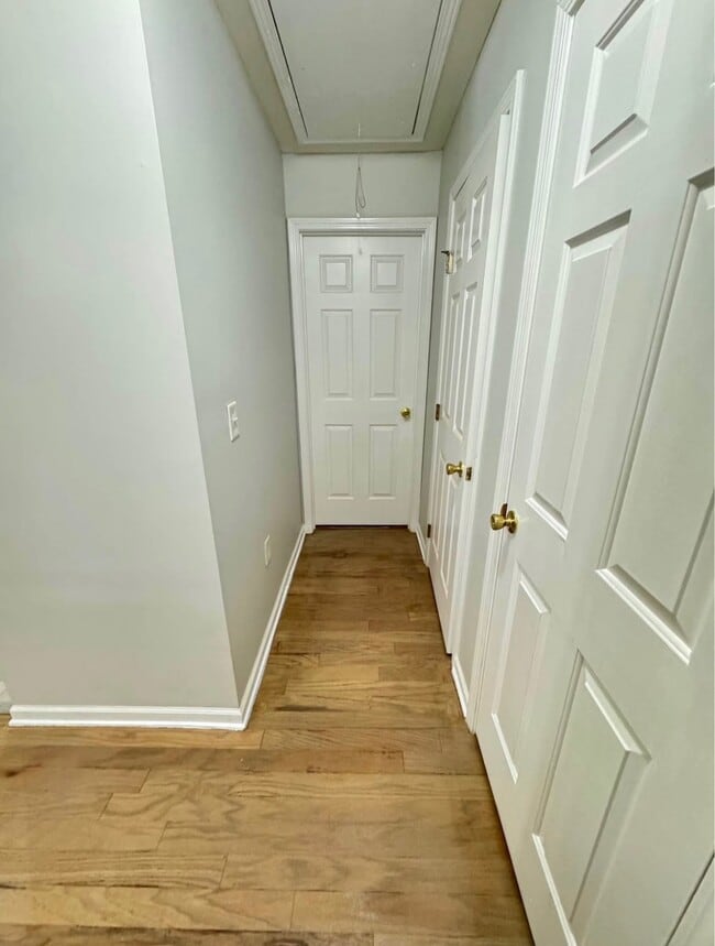 Photo - 209 Highgate Cir