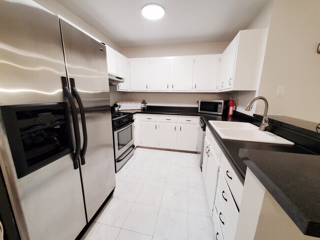 Room in House on Henslowe Dr