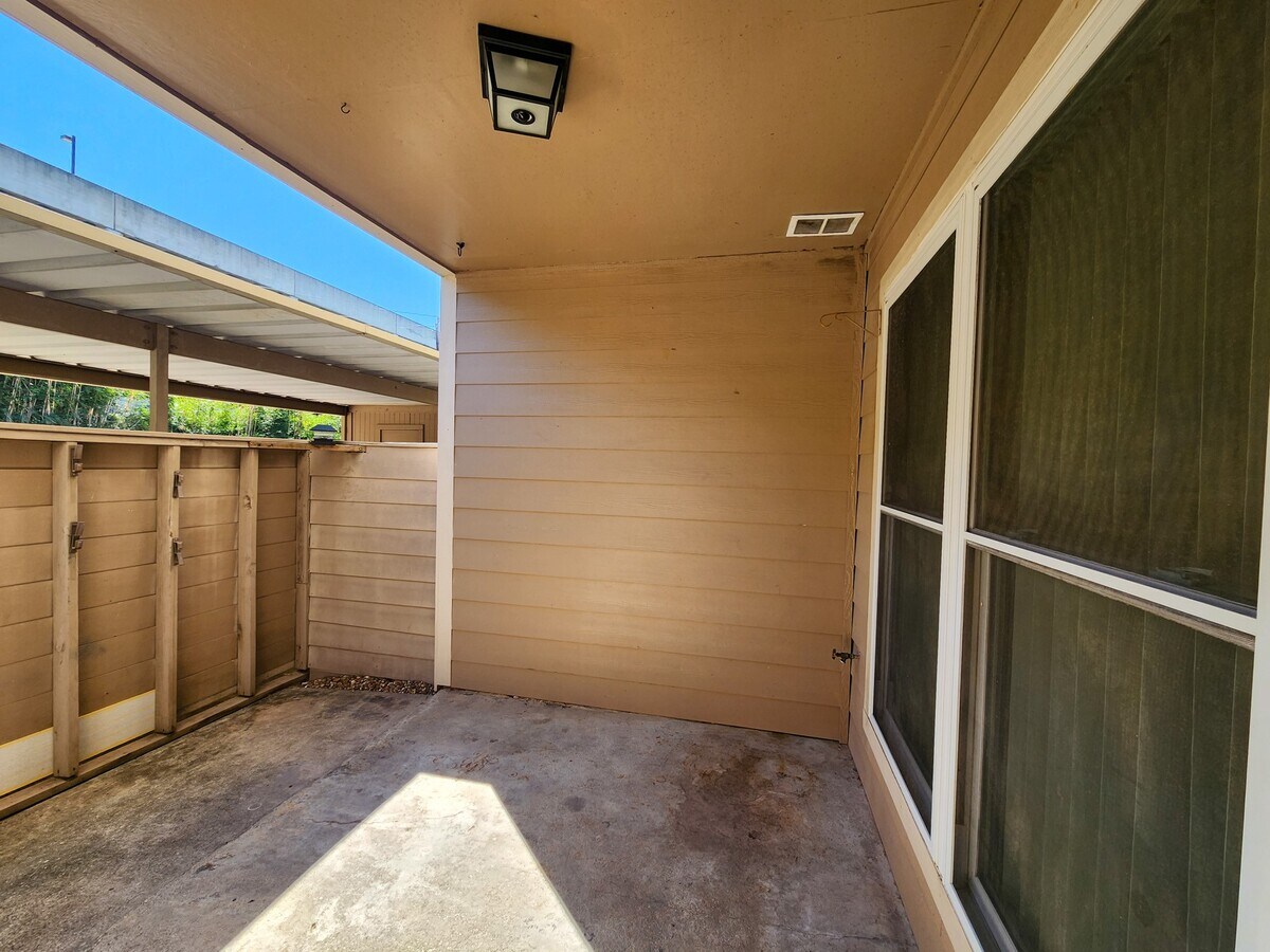 Photo - 17742 Kings Park Ln