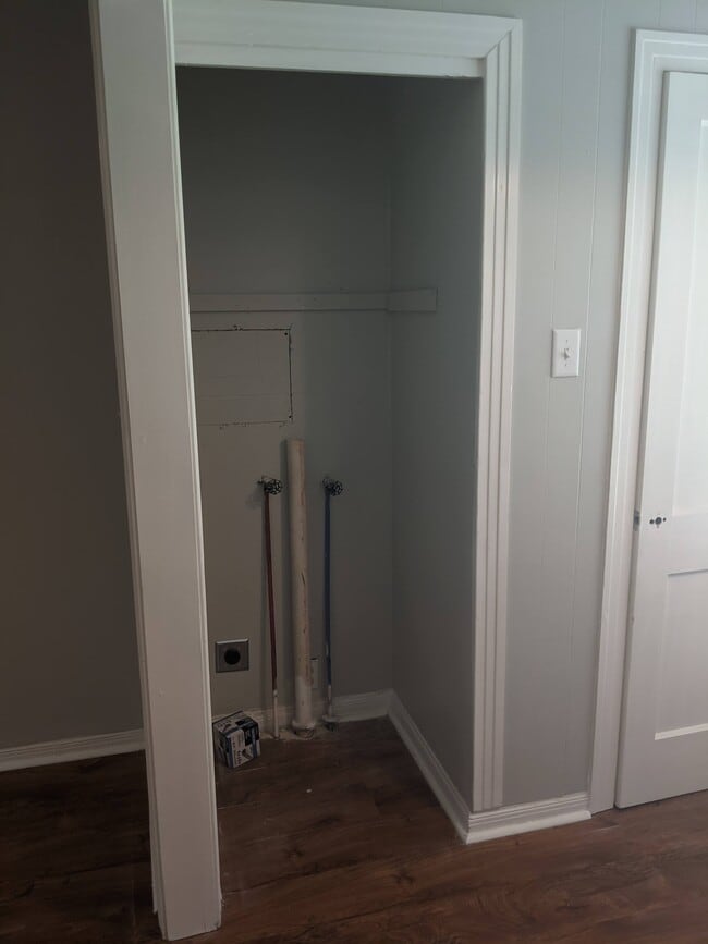 Photo - 901 N Azalea Dr