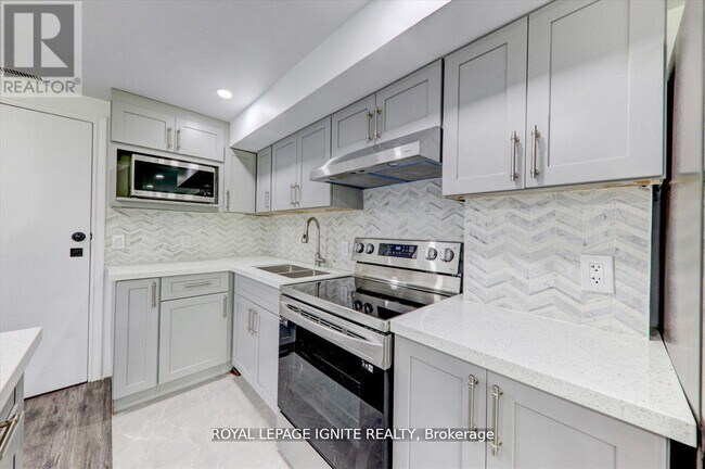 Photo - 103 Bremner St