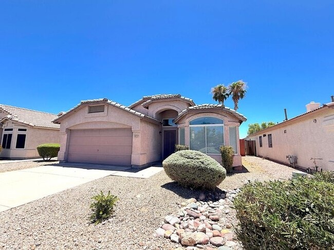 Building Photo - PRICE REDUCED – Fresh Updates in Prime Scottsdale Location!