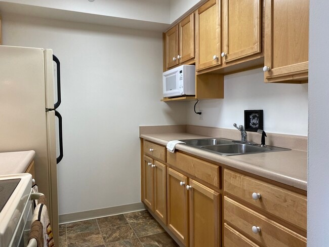 Photo - Luther Park Apartments