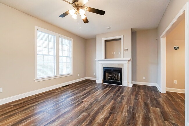662 Landing View Dr