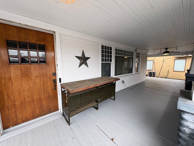 Photo - Gorgeous Historic Home for Rent in Ephrata