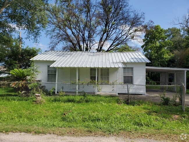 Building Photo - 3010 Tanglewood Ave Rental