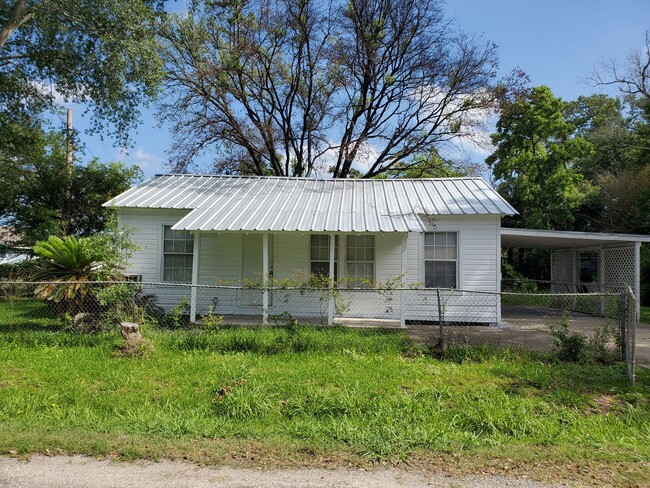 Photo - 3010 Tanglewood Ave House