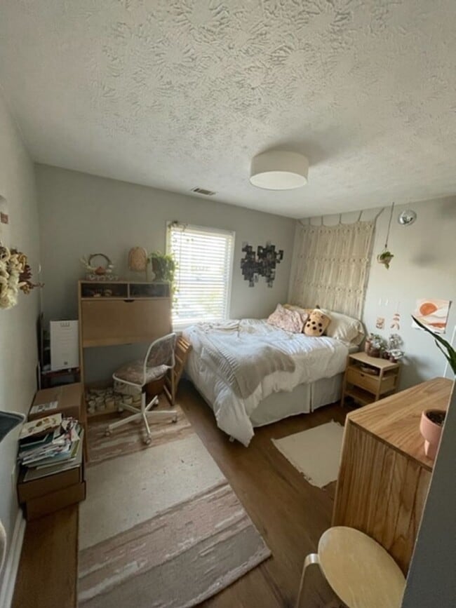 Photo - 4/2 apartment off of Milledge