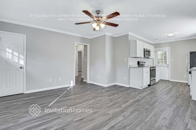 Photo - 843 Meadow Pl