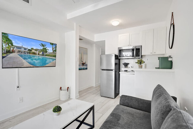 Photo - 901 N Federal Hwy Unidad SI ID1504087P