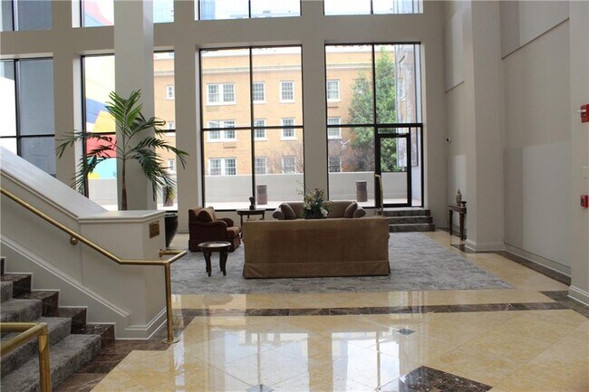 Photo - 1280 W Peachtree St NE Unit 1011