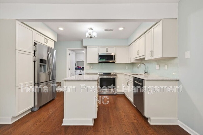 Photo - 1526 Dirkson Ct