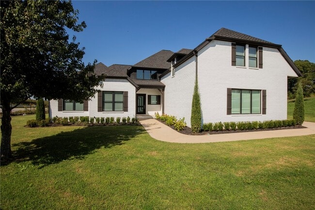 Building Photo - 3 S Castle Oaks Ct