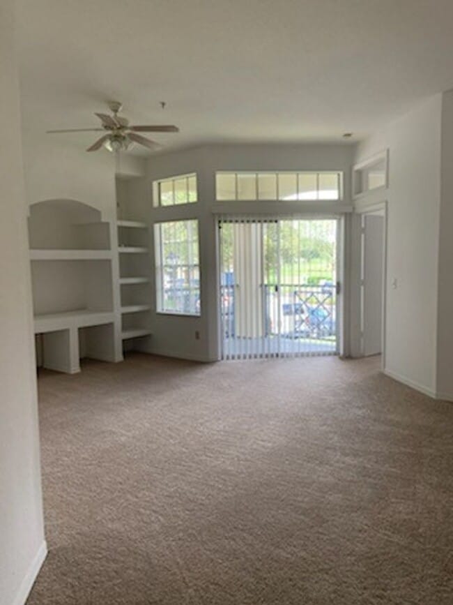 Building Photo - 7300 Westpointe Blvd Unit BD 720