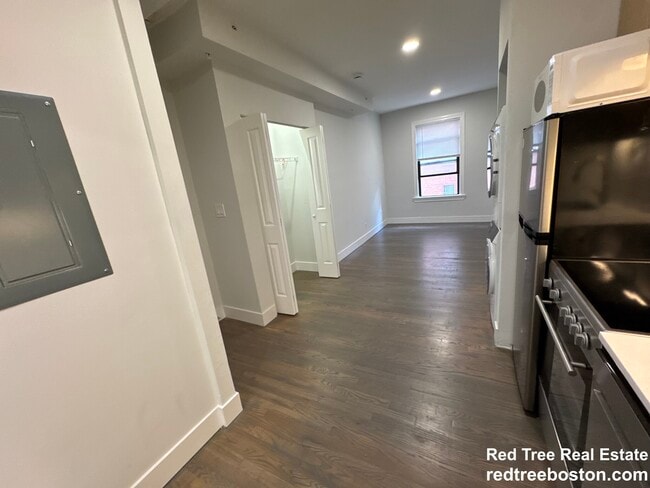 Photo - 270 Newbury St Unit 10