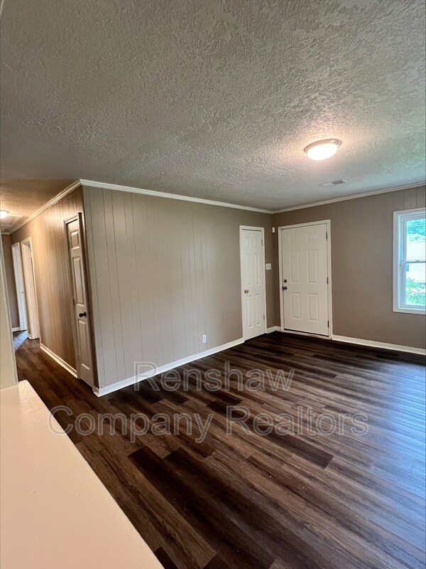 Photo - 1833 Ayers St