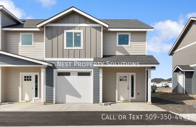 Building Photo - 370 Ivy St NE Unit D19