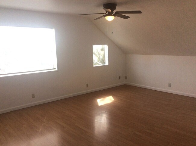 Photo - Coleman Unit Coleman 2