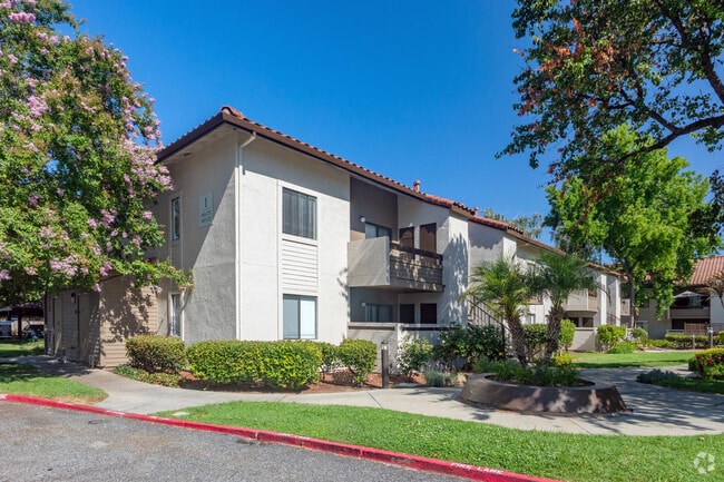 Building Photo - San Marino Rental