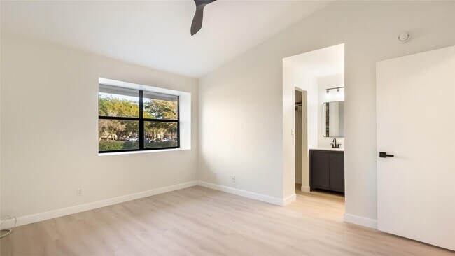 Photo - 4979 NW 82nd Ave Unit 705