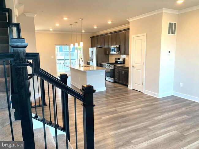 Photo - 7881 Barrensdale Rd