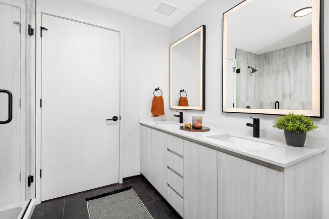 Photo - 1545 W Randolph St Unit 0706