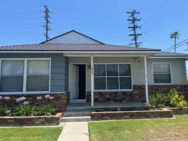 Three bedroom house in Lakewood ready for ... - Three bedroom house in Lakewood ready for ...