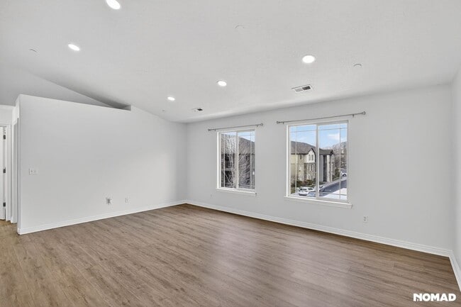 Photo - 946 W 630 S